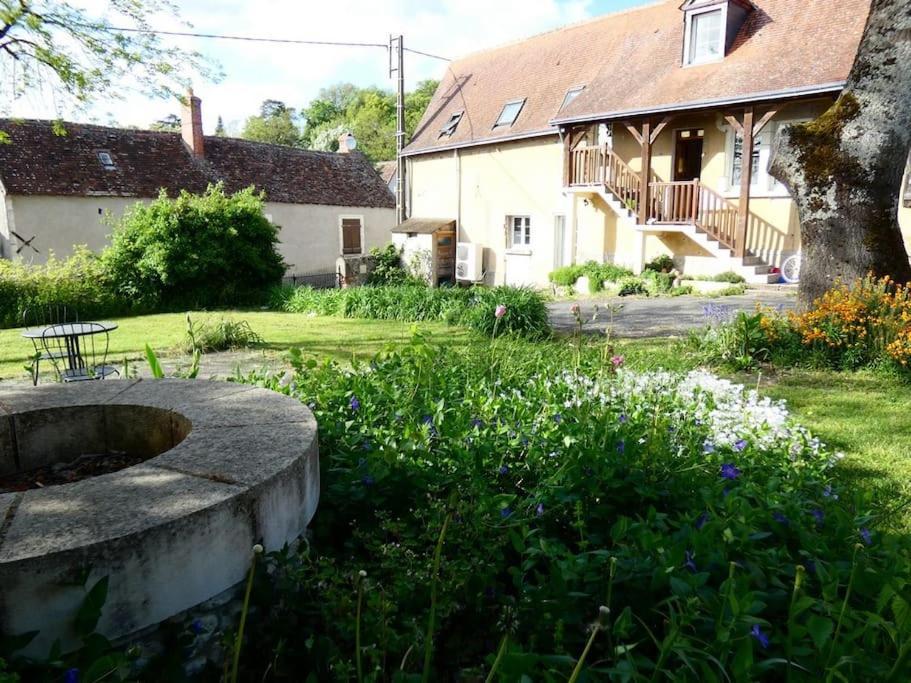Maison De Charme Pres De Beauval Saint-Cyran-du-Jambot Extérieur photo