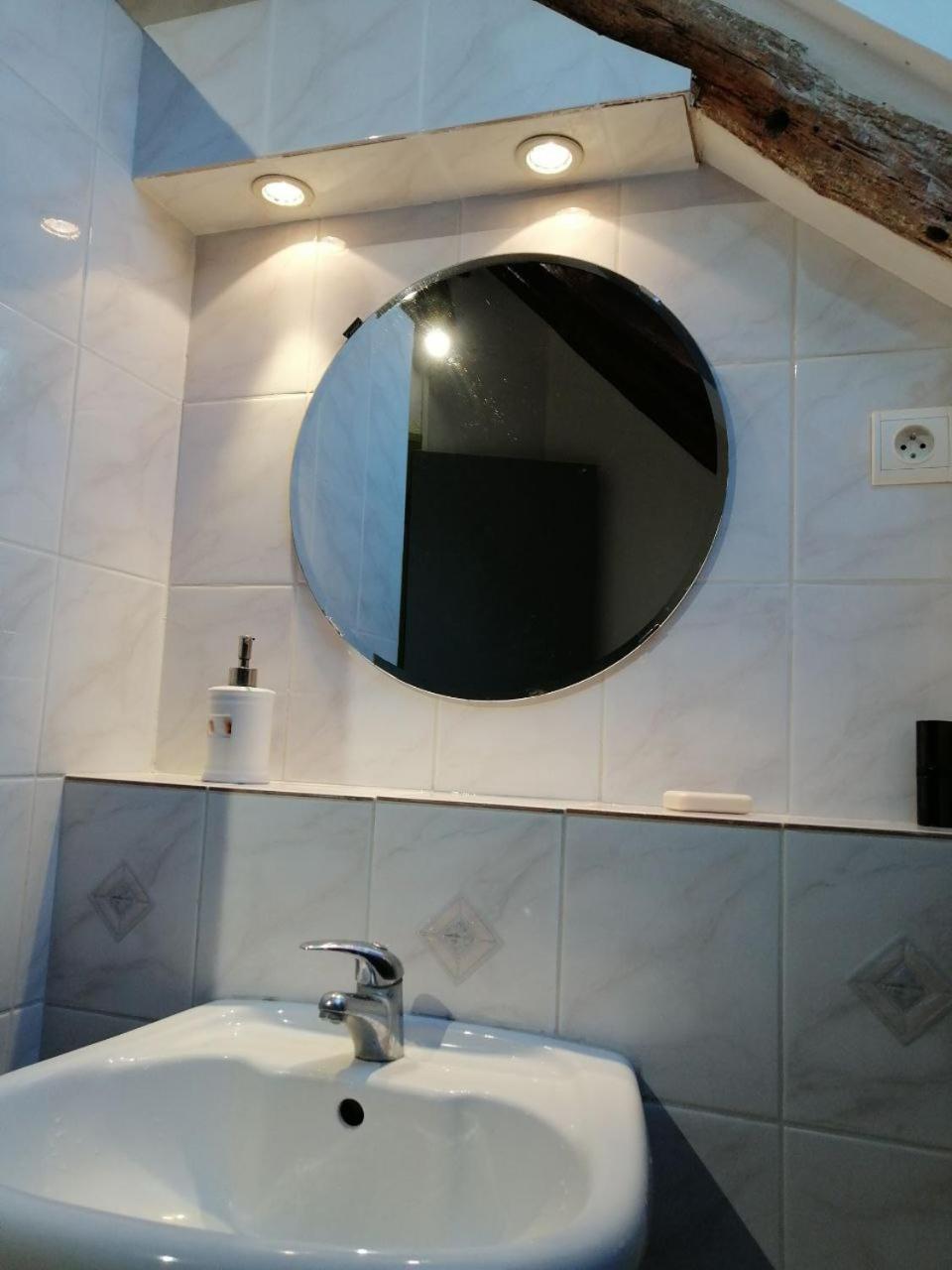 Maison De Charme Pres De Beauval Saint-Cyran-du-Jambot Extérieur photo